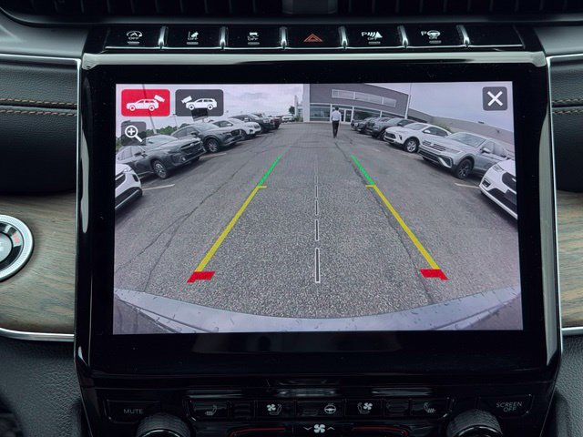 Certified 2025 Jeep Grand Cherokee Summit AWD/4WD image 44