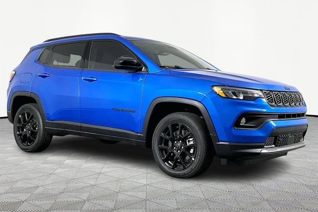 New 2026 Jeep Compass Latitude AWD/4WD image 3