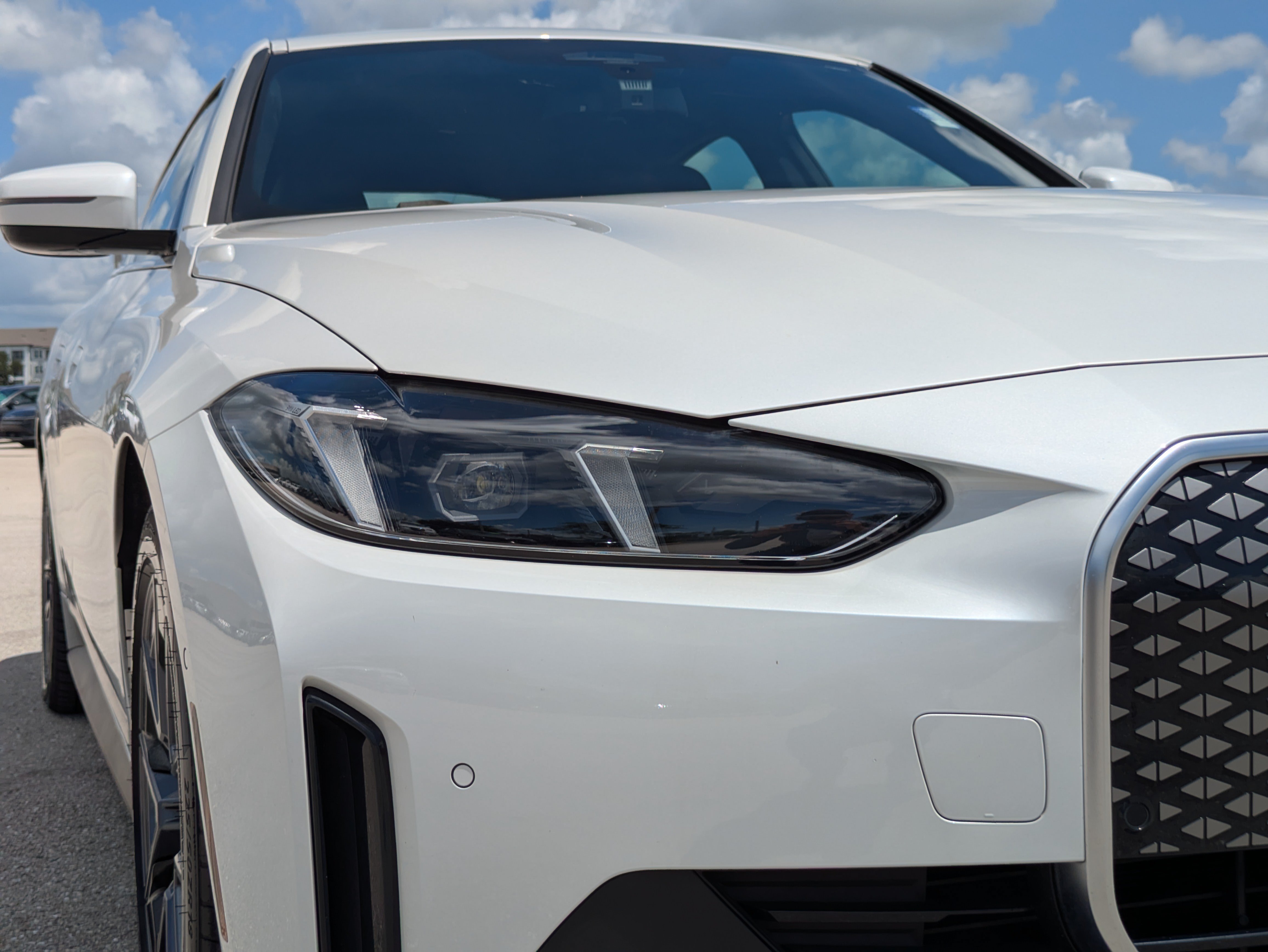 Used 2025 BMW i4 xDrive40i AWD/4WD image 10