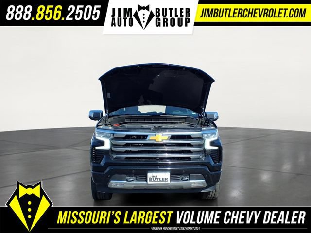 Used 2024 Chevrolet Silverado 1500 High Country w/ High Country Premium Package AWD/4WD image 26