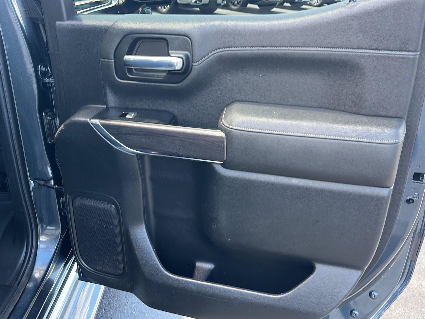 Used 2019 Chevrolet Silverado 1500 LTZ w/ LTZ Plus Package AWD/4WD image 22