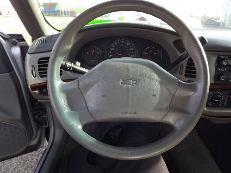 Used 2004 Chevrolet Impala FWD image 13