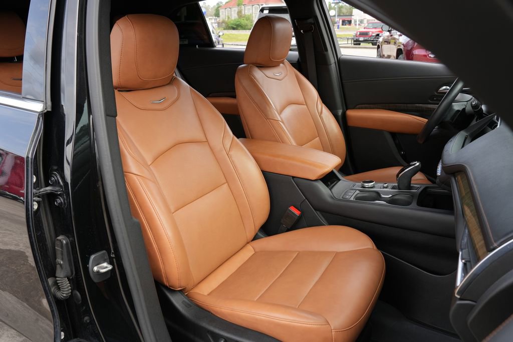 Used 2021 Cadillac XT4 Premium Luxury image 23