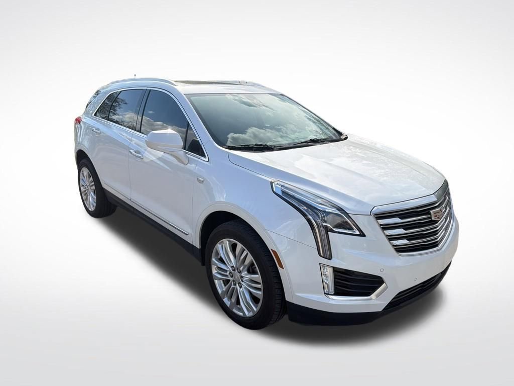 Used 2019 Cadillac XT5 Premium Luxury image 3