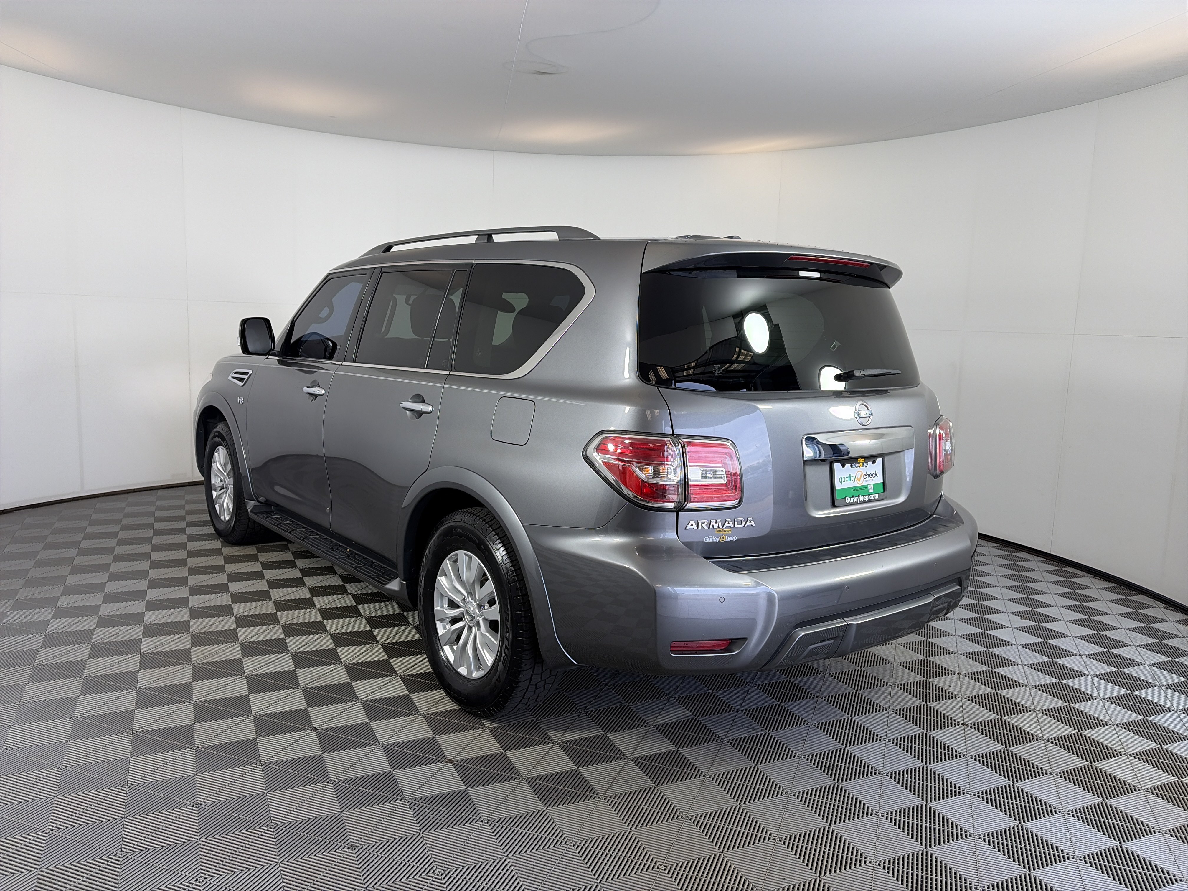 Used 2019 Nissan Armada SV w/ Driver Package AWD/4WD image 9
