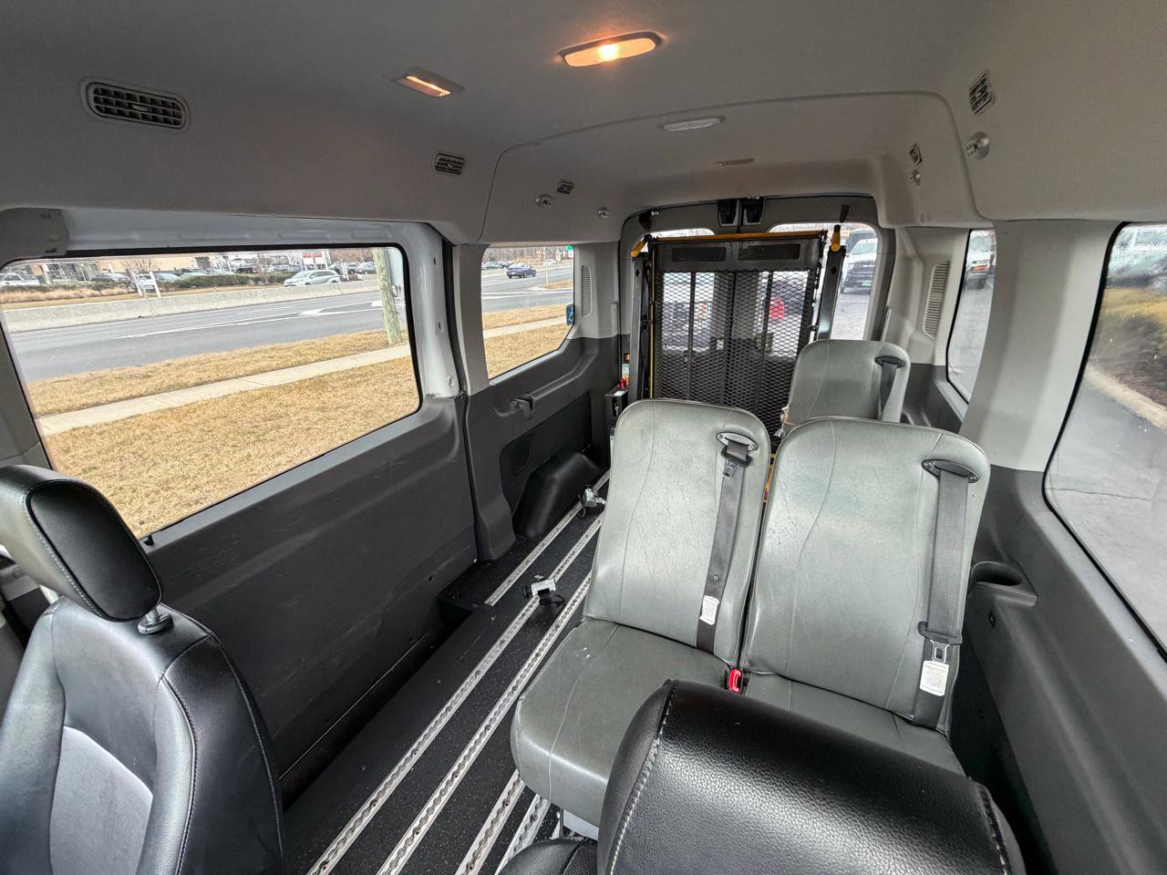 Used 2020 Ford Transit 150 XL RWD image 19