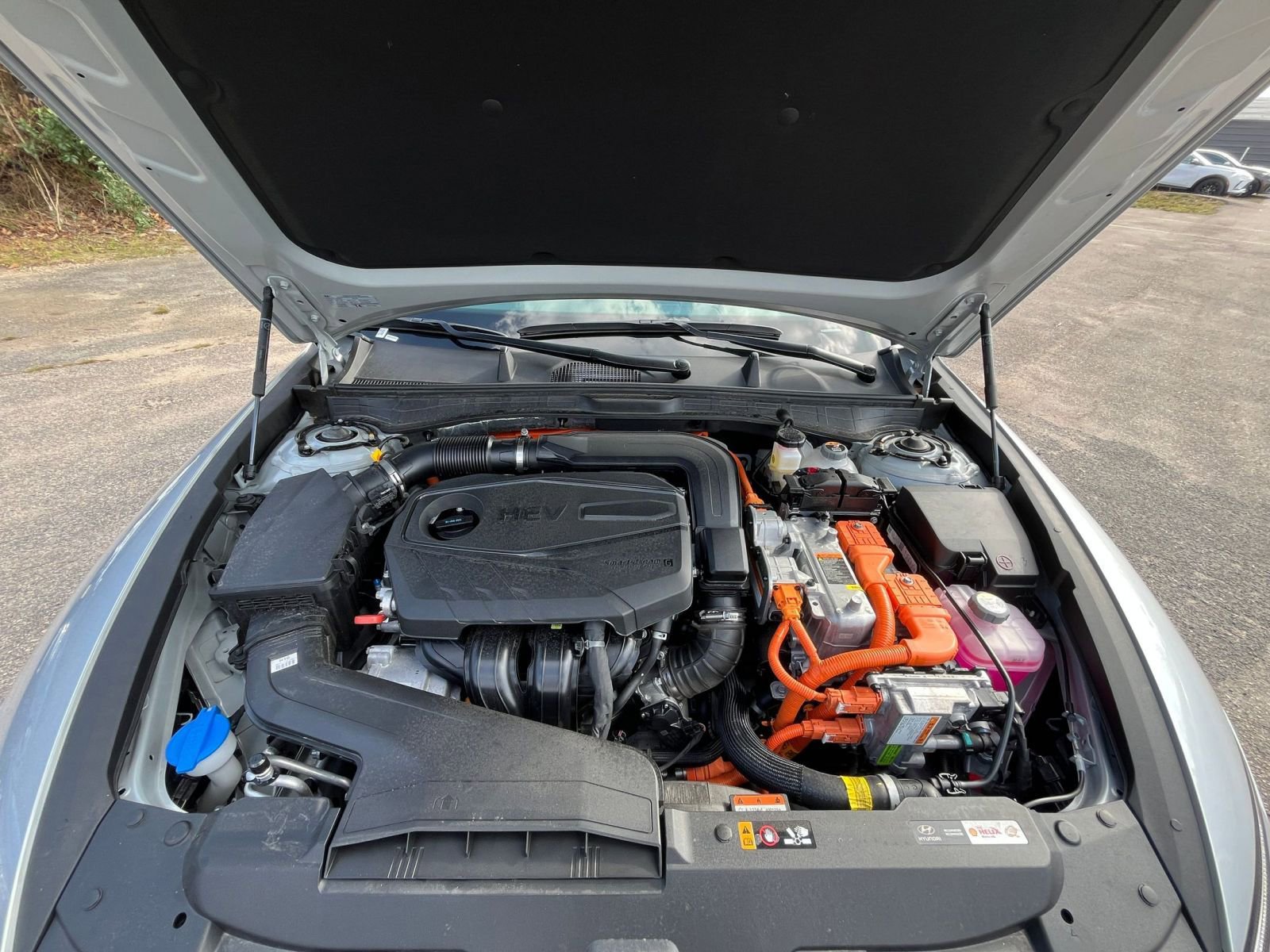 Used 2025 Hyundai Sonata SEL FWD image 30