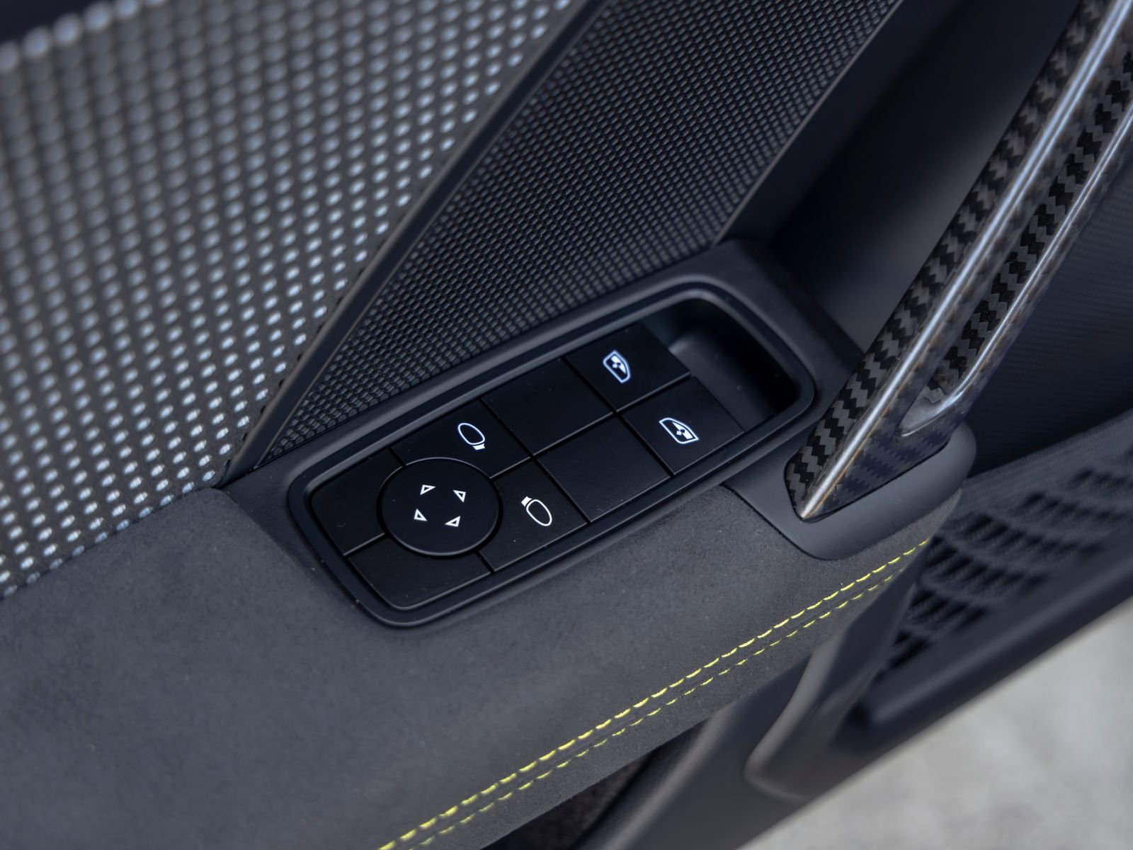 Certified 2025 Porsche 911 GT3 RS image 30