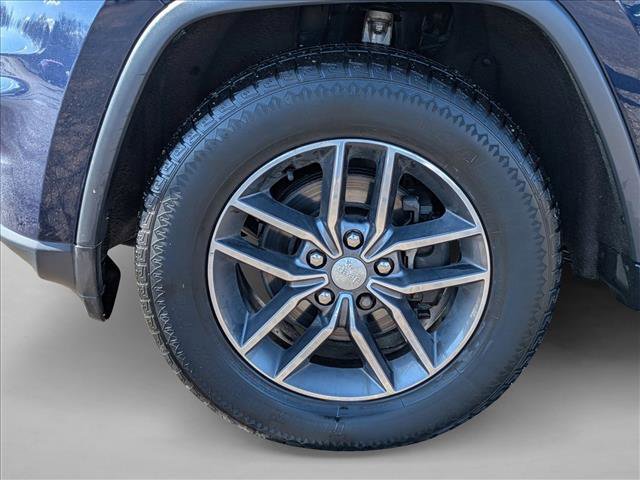 Used 2018 Jeep Grand Cherokee Laredo image 11