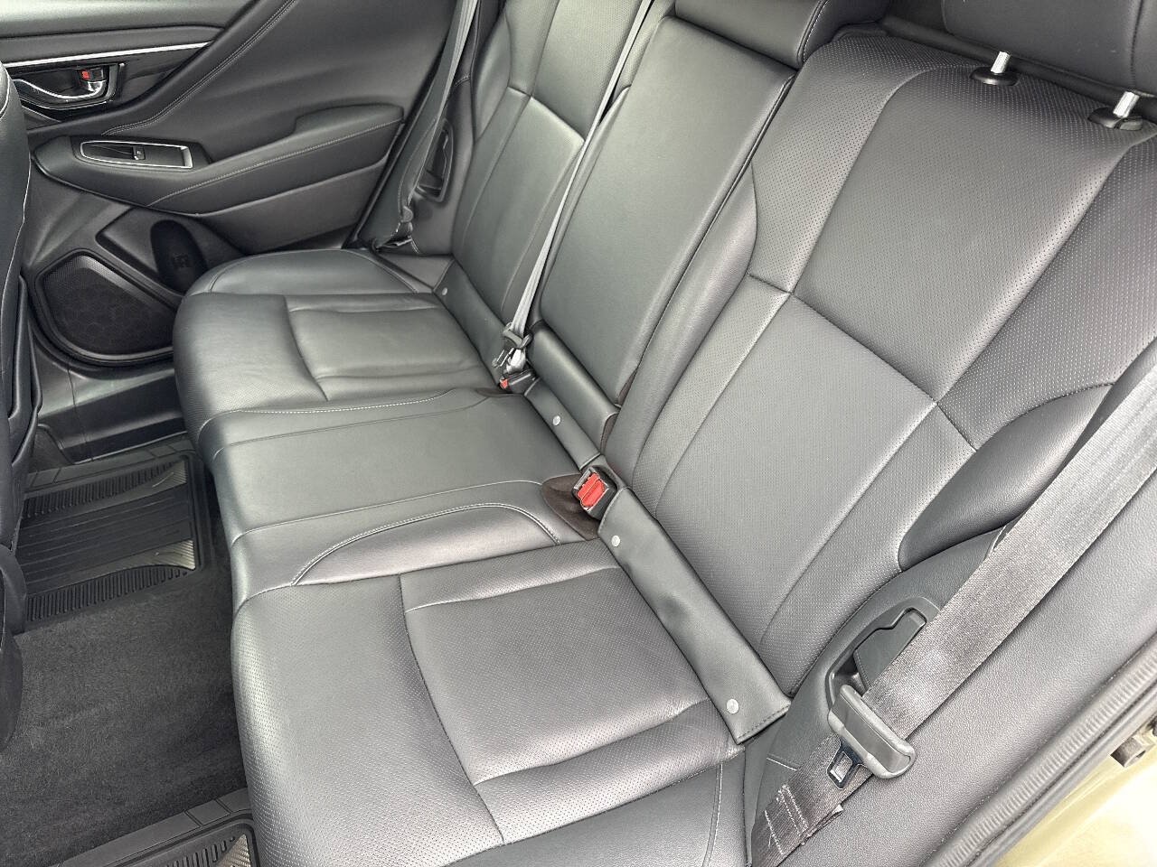 Used 2023 Subaru Outback Limited AWD/4WD image 13