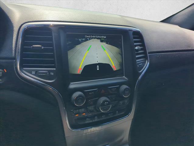 Used 2018 Jeep Grand Cherokee Laredo AWD/4WD image 12