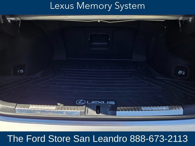 Used 2025 Lexus ES 300h w/ Premium Package FWD image 28