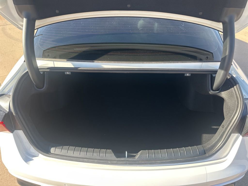 Used 2025 Kia K5 GT image 36