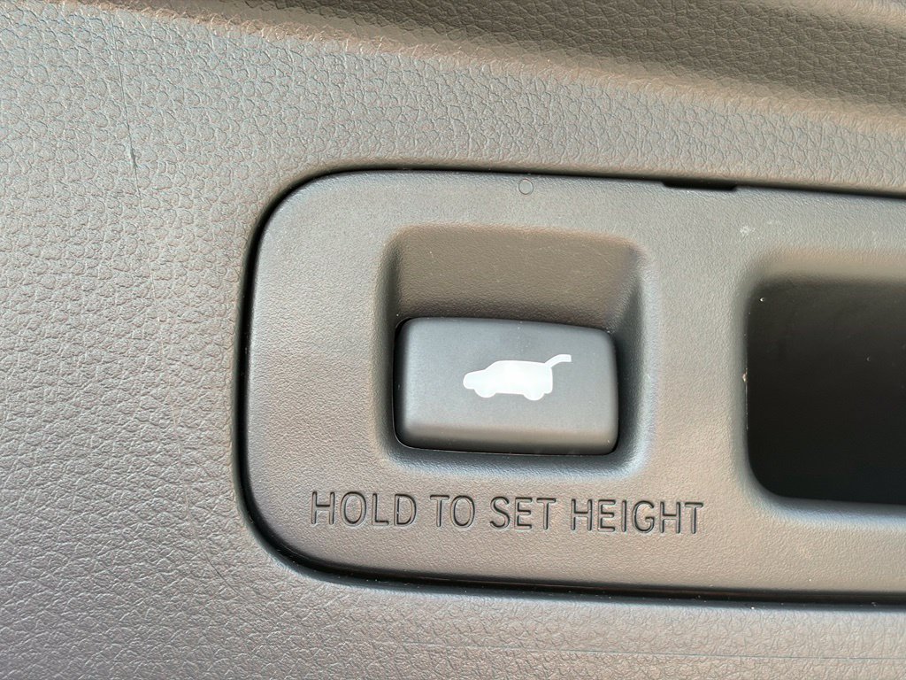 Used 2024 Honda CR-V EX-L image 10