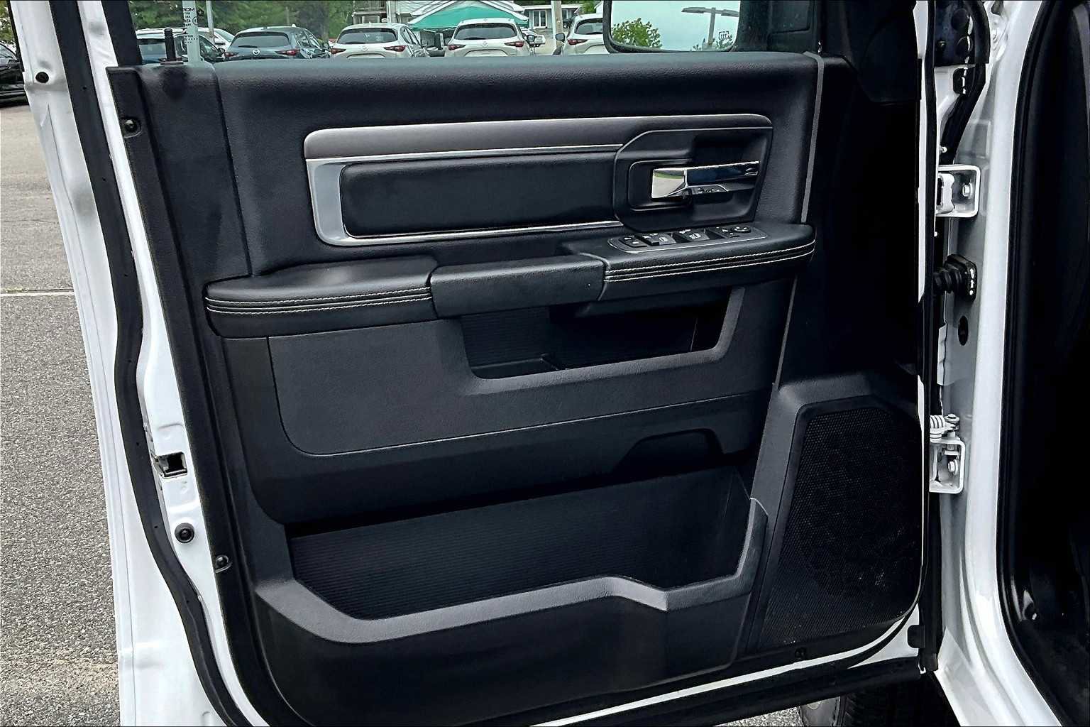 Used 2022 RAM 1500 Classic Warlock w/ Electronics Group image 9