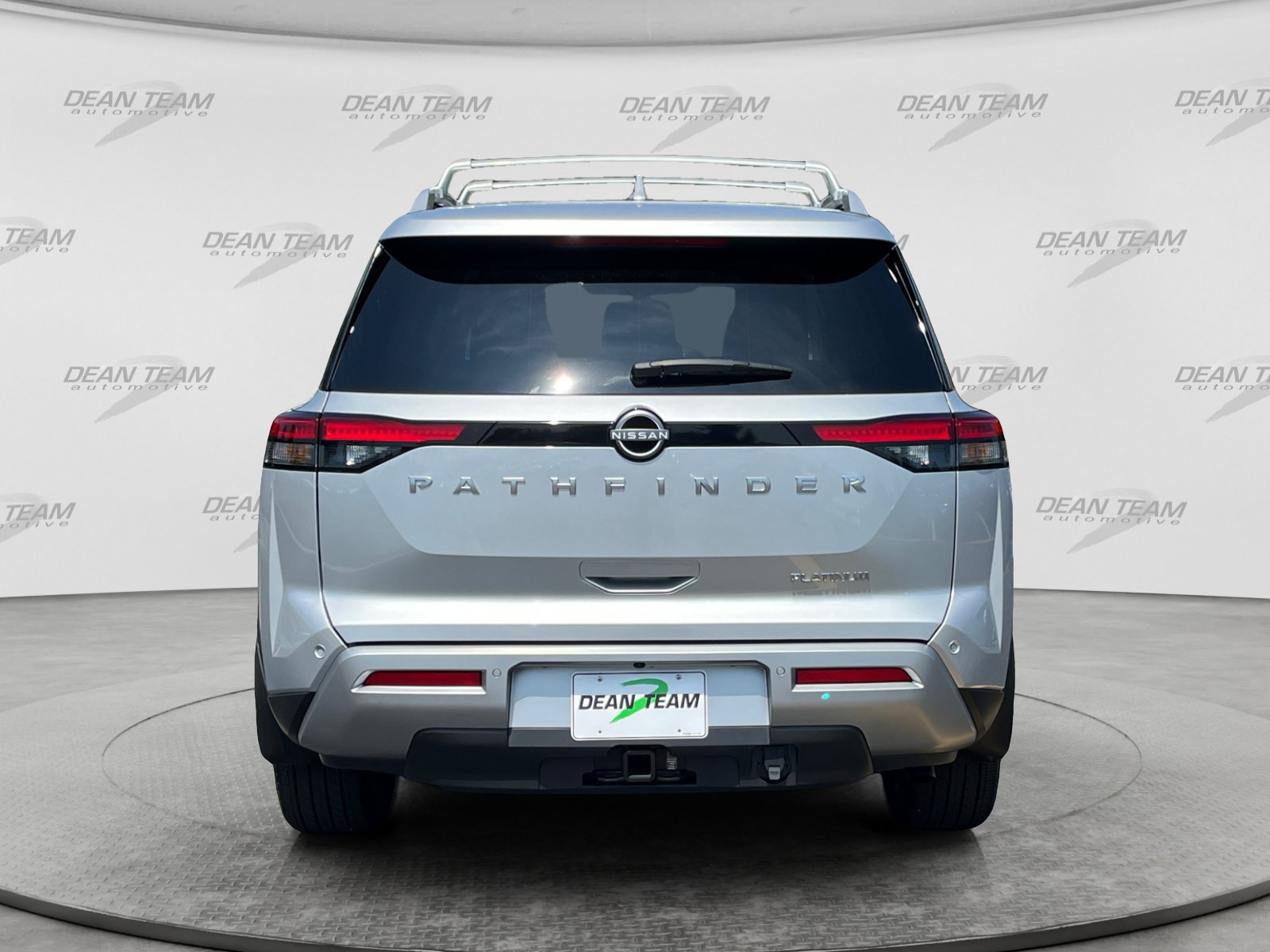Used 2025 Nissan Pathfinder Platinum w/ Cargo Package FWD image 6