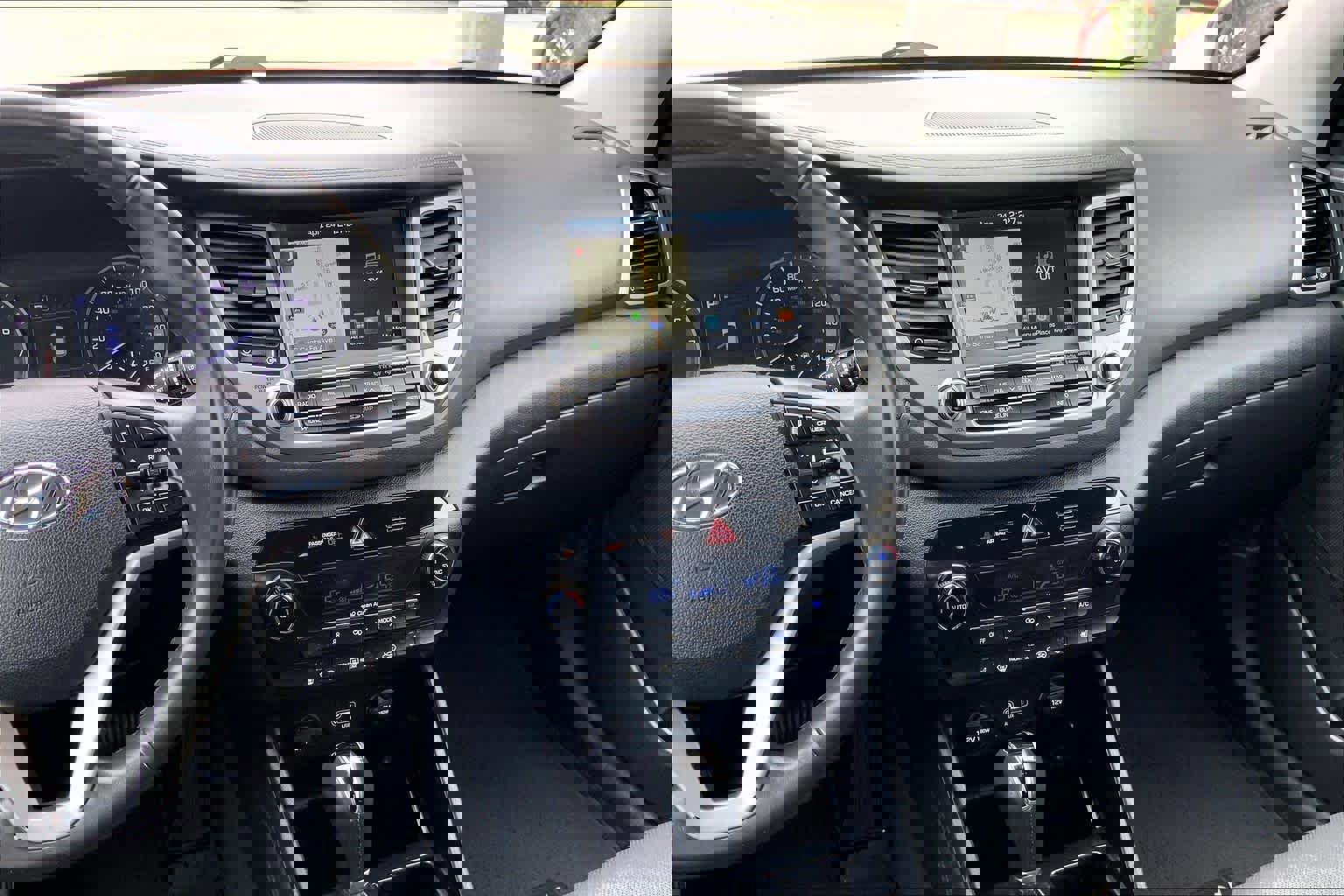 Used 2017 Hyundai Tucson Limited AWD/4WD image 7