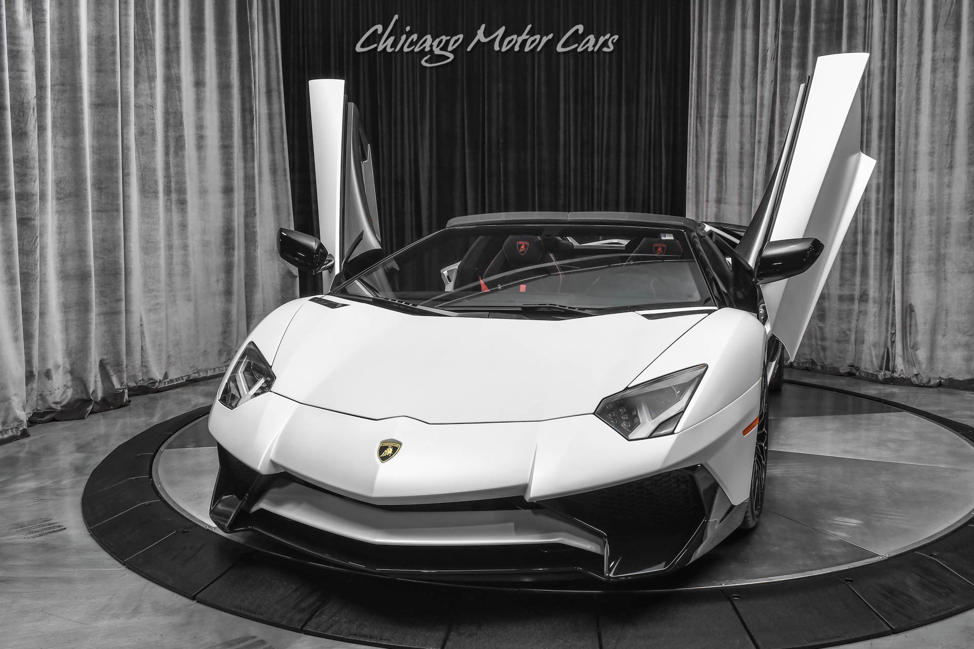 Used 2016 Lamborghini Aventador LP 750-4 Superveloce image 2
