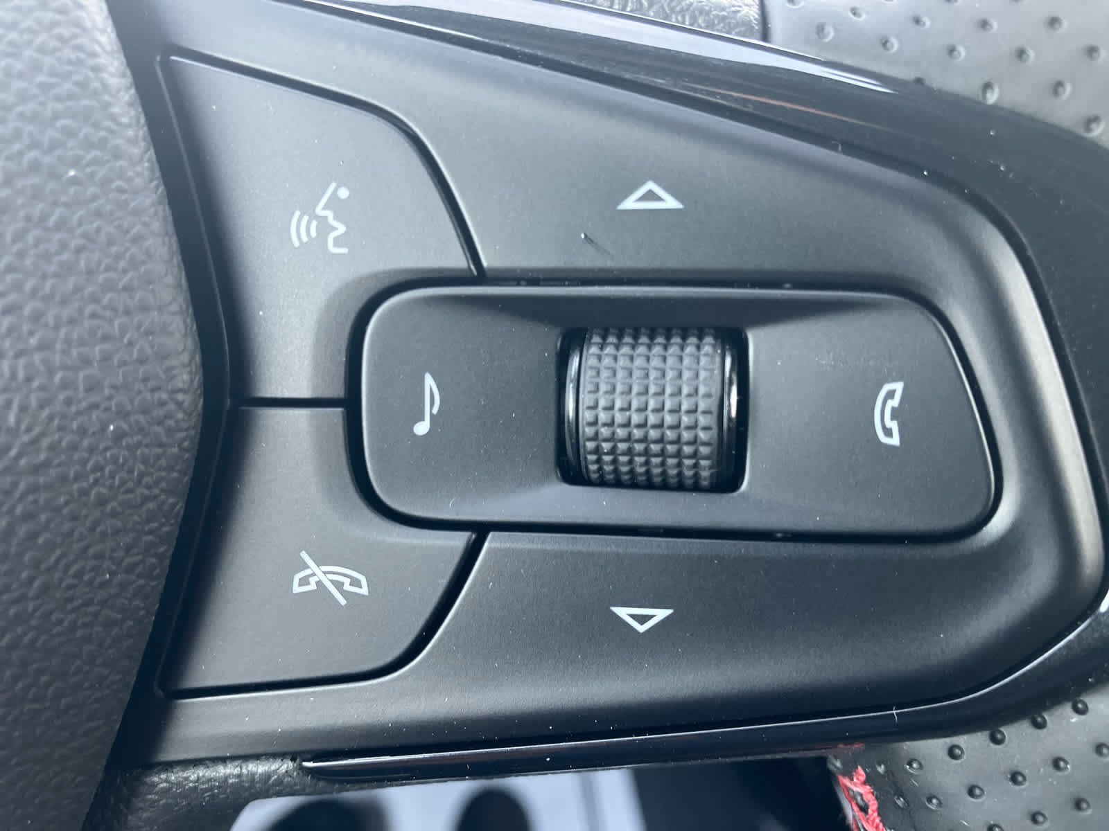 New 2026 Chevrolet Trax RS w/ Driver Confidence Package image 18