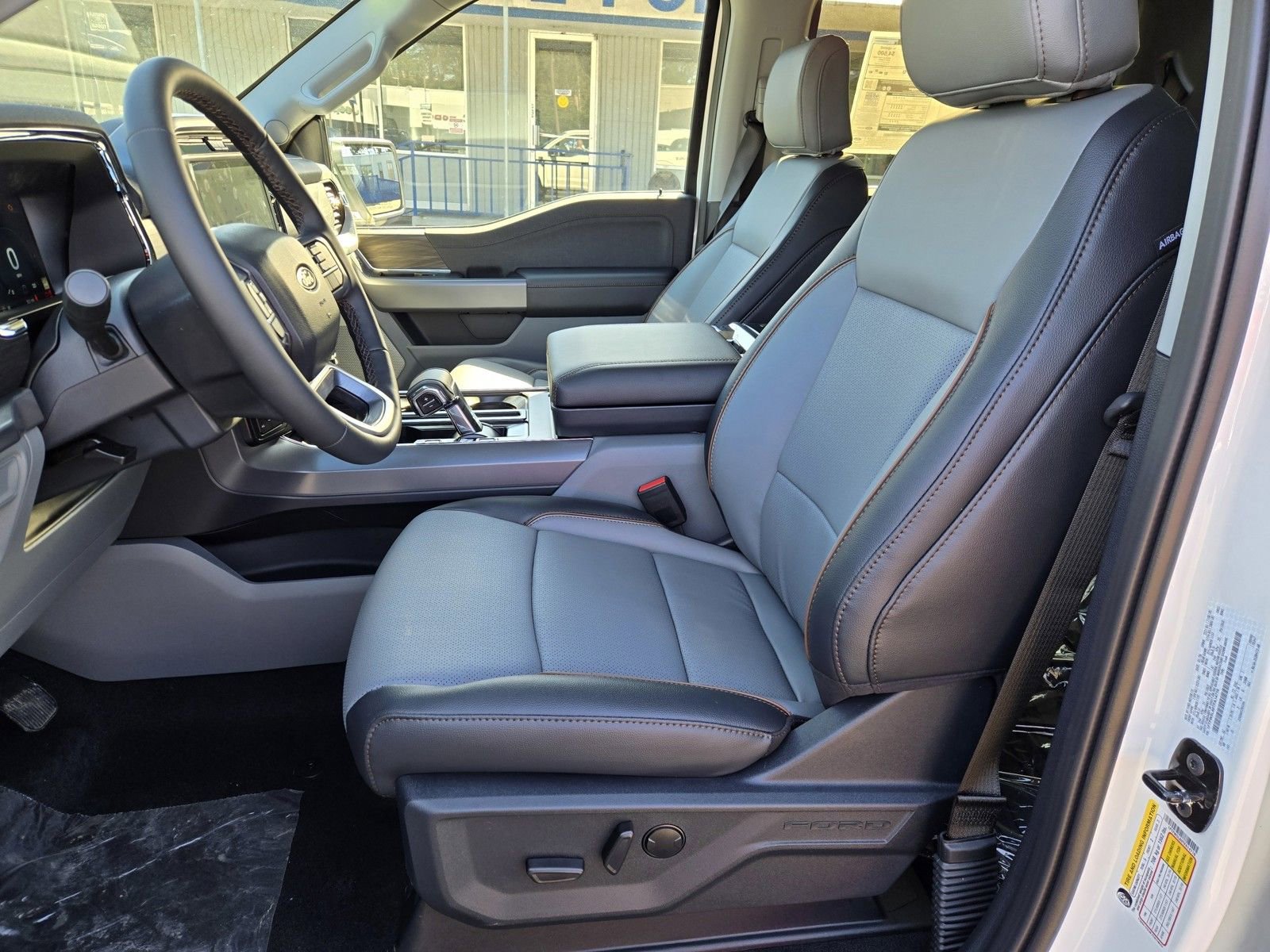 New 2026 Ford F150 Lariat w/ Equipment Group 501A Mid image 8