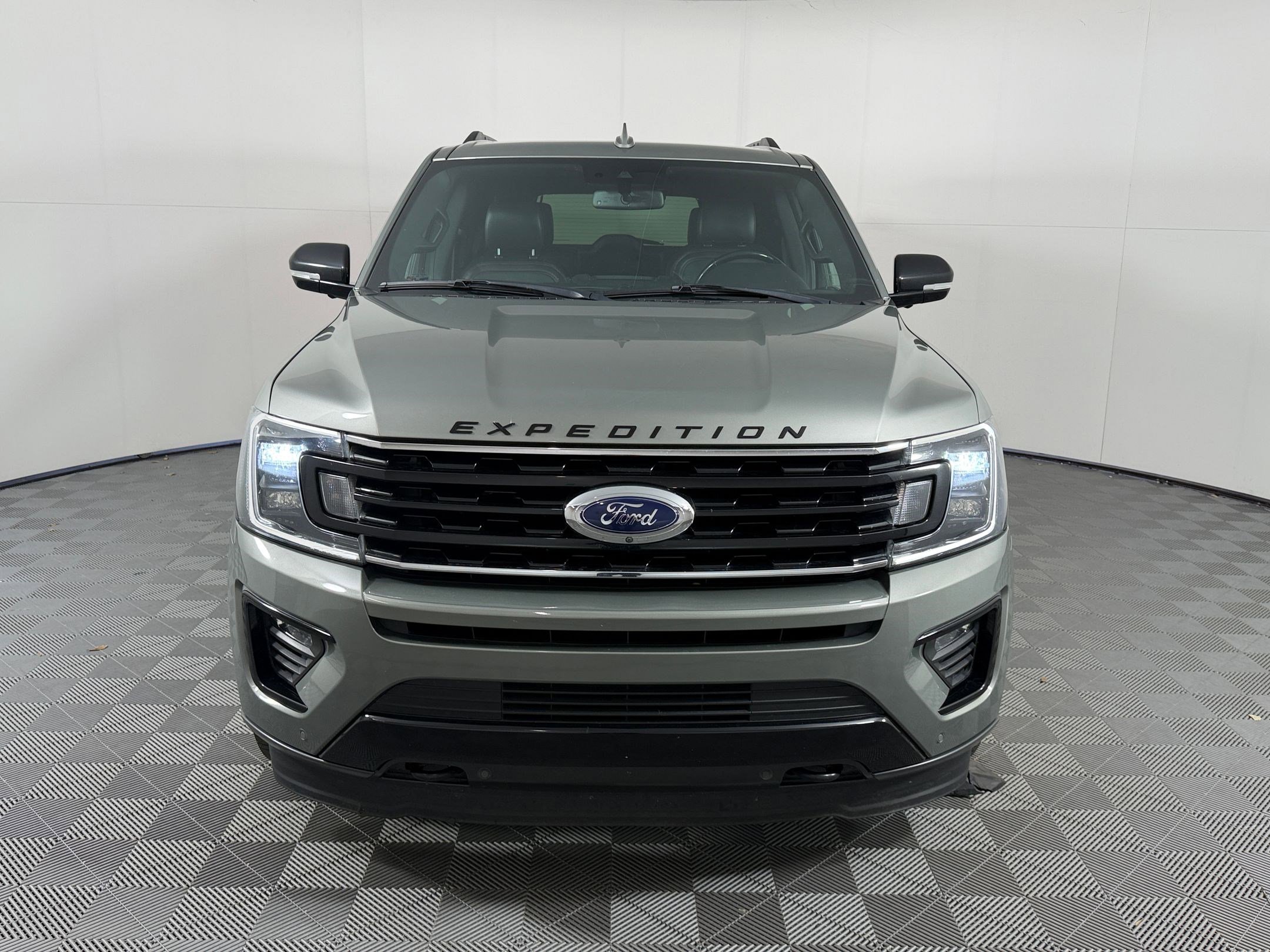 Used 2019 Ford Expedition Limited w/ Equipment Group 303A image 6