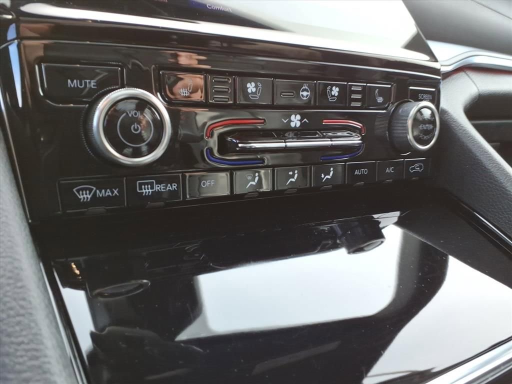 Used 2021 Jeep Grand Cherokee L Overland w/ Advanced Protech Group III image 25