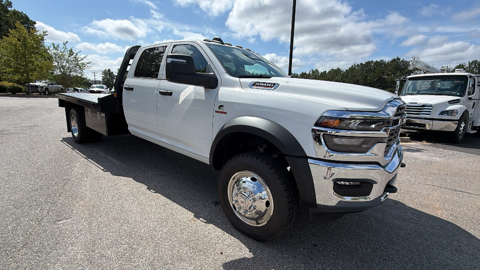 New 2026 RAM 5500 Tradesman w/ Chrome Appearance Group AWD/4WD image 5