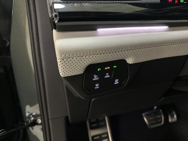 New 2026 Volkswagen Atlas Cross Sport SEL Premium R-Line image 35