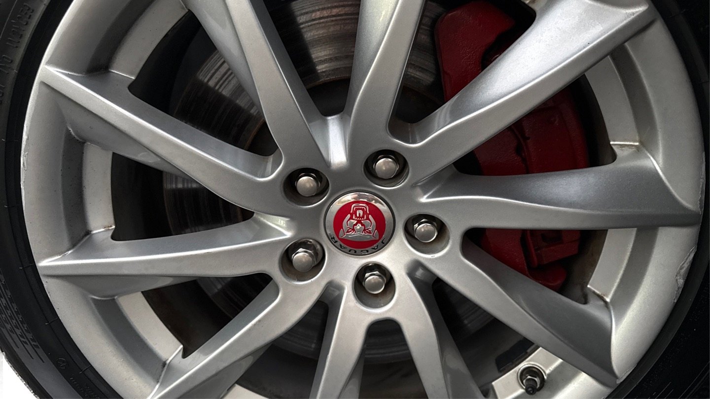 Used 2017 Jaguar F-TYPE Coupe image 43