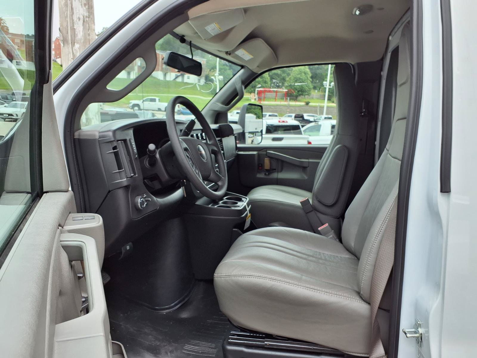 New 2026 GMC Savana 3500 w/ Power Convenience Package RWD image 3