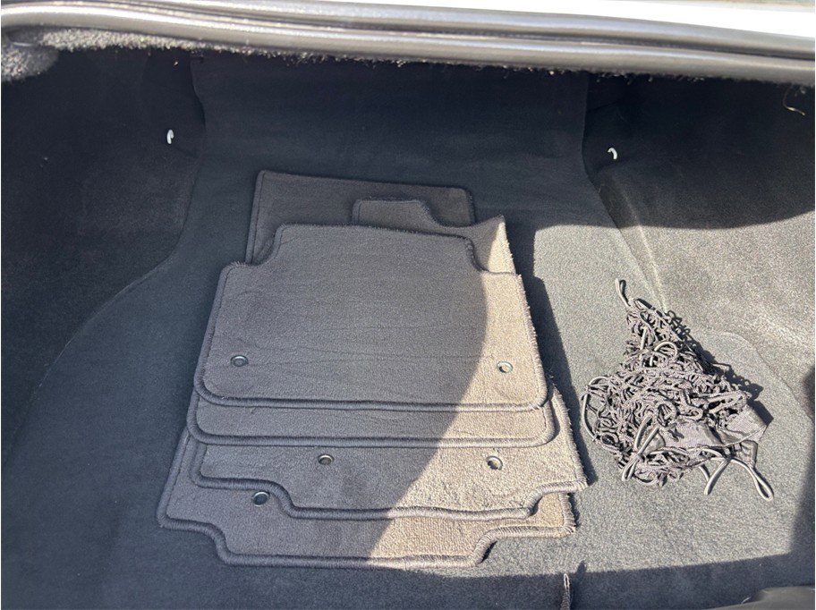 Used 2015 Jaguar XF Sport image 50