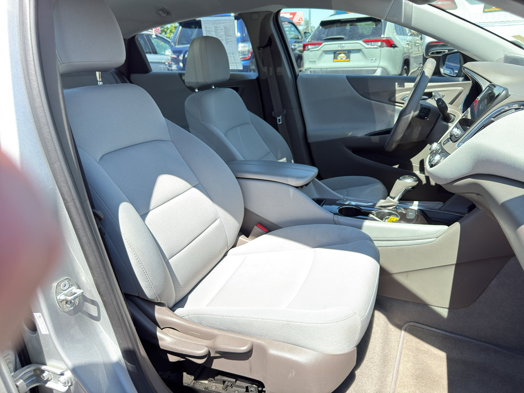 Used 2018 Chevrolet Malibu LT FWD image 20