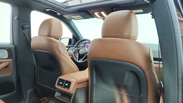 Used 2025 Mercedes-Benz GLE 450e 4MATIC image 27