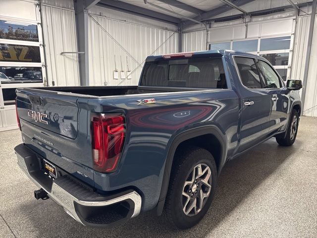 Used 2024 GMC Sierra 1500 SLT w/ SLT Premium Plus Package AWD/4WD image 22