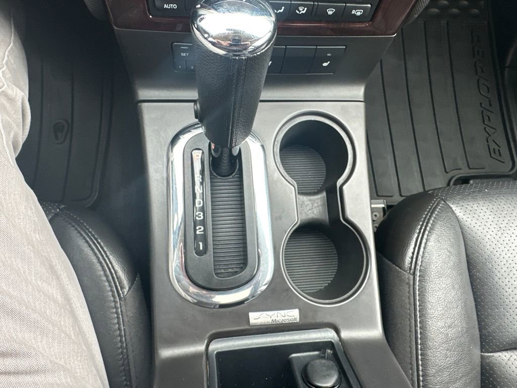 Used 2010 Ford Explorer Limited image 15