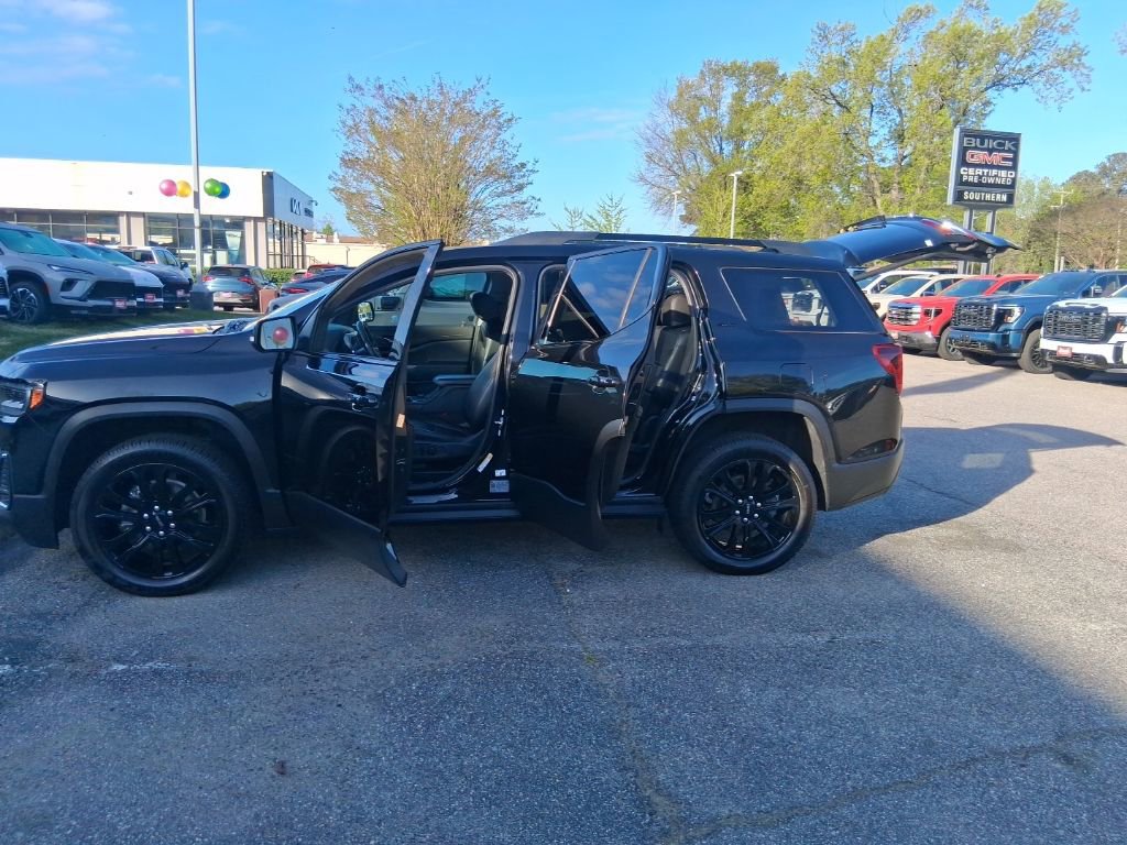 Used 2022 GMC Acadia SLT w/ Elevation Edition image 30