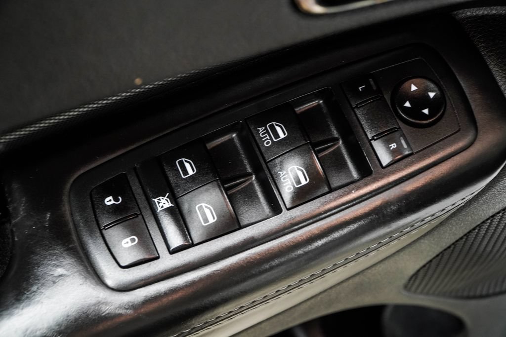 Used 2020 Dodge Durango R/T w/ Blacktop Package AWD/4WD image 46