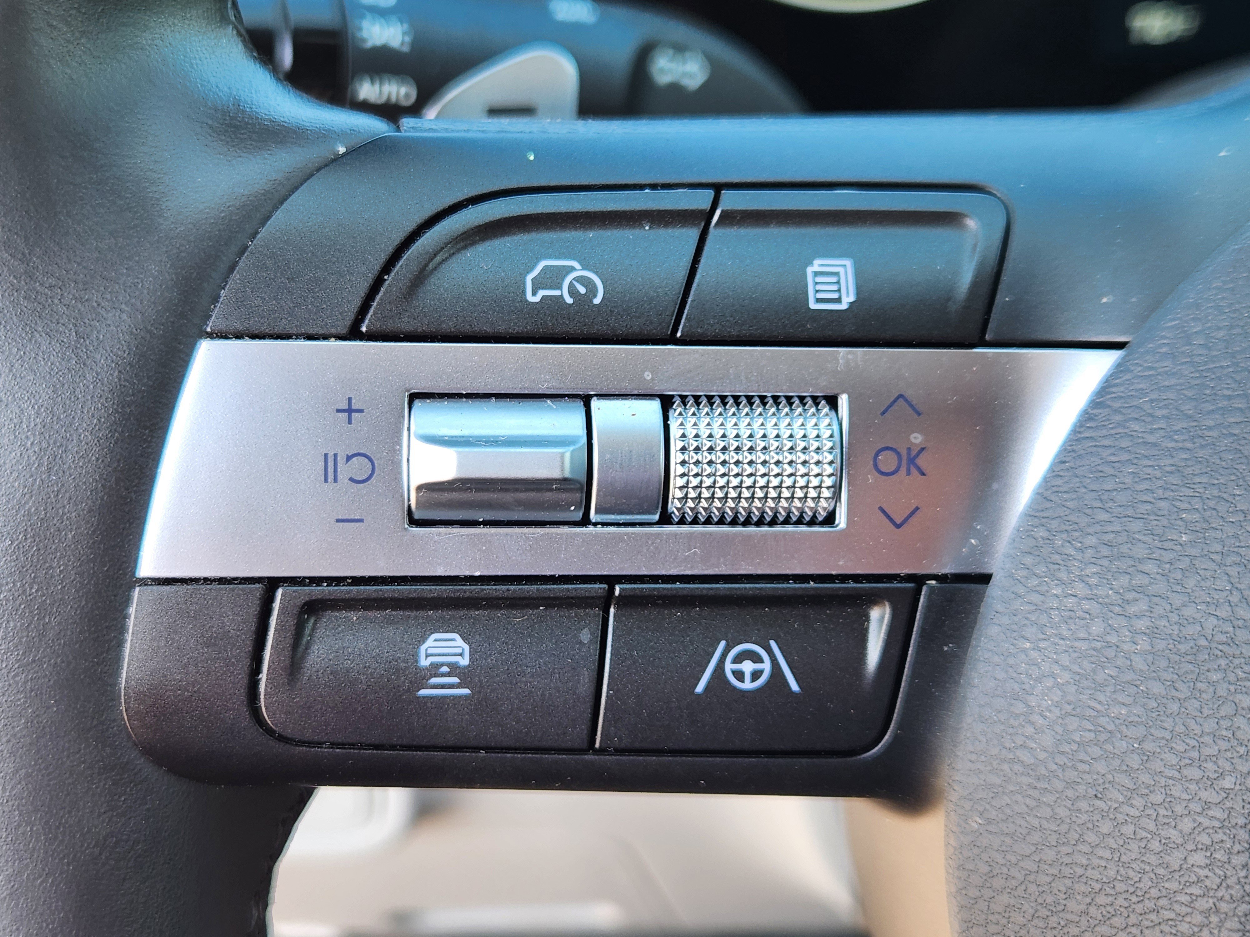 Certified 2024 Hyundai Kona Limited image 25