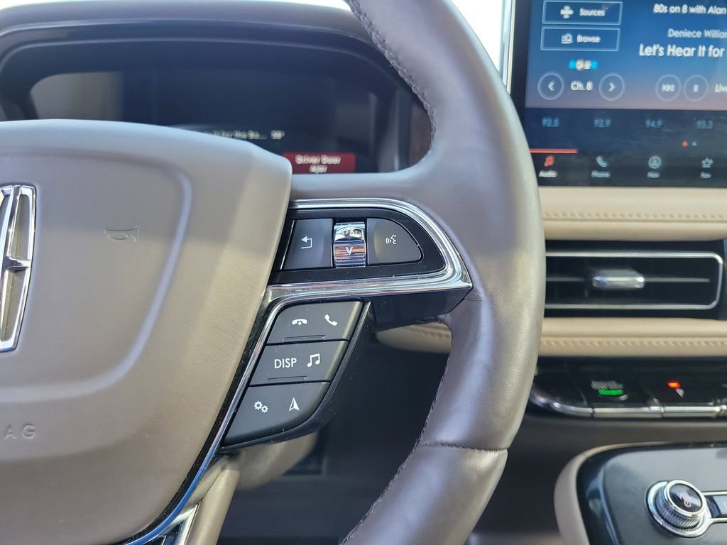 Certified 2022 Lincoln Nautilus Reserve image 24