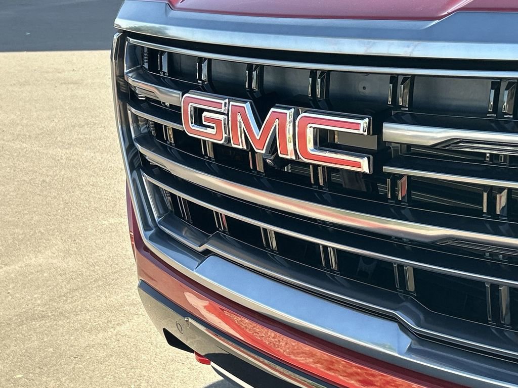 Used 2024 GMC Yukon AT4 w/ Technology Package AWD/4WD image 31