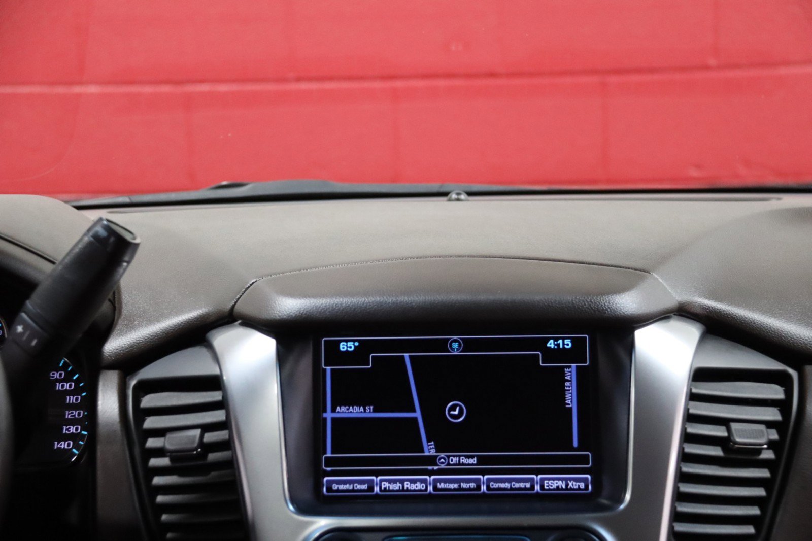 Used 2017 Chevrolet Suburban LT AWD/4WD image 58