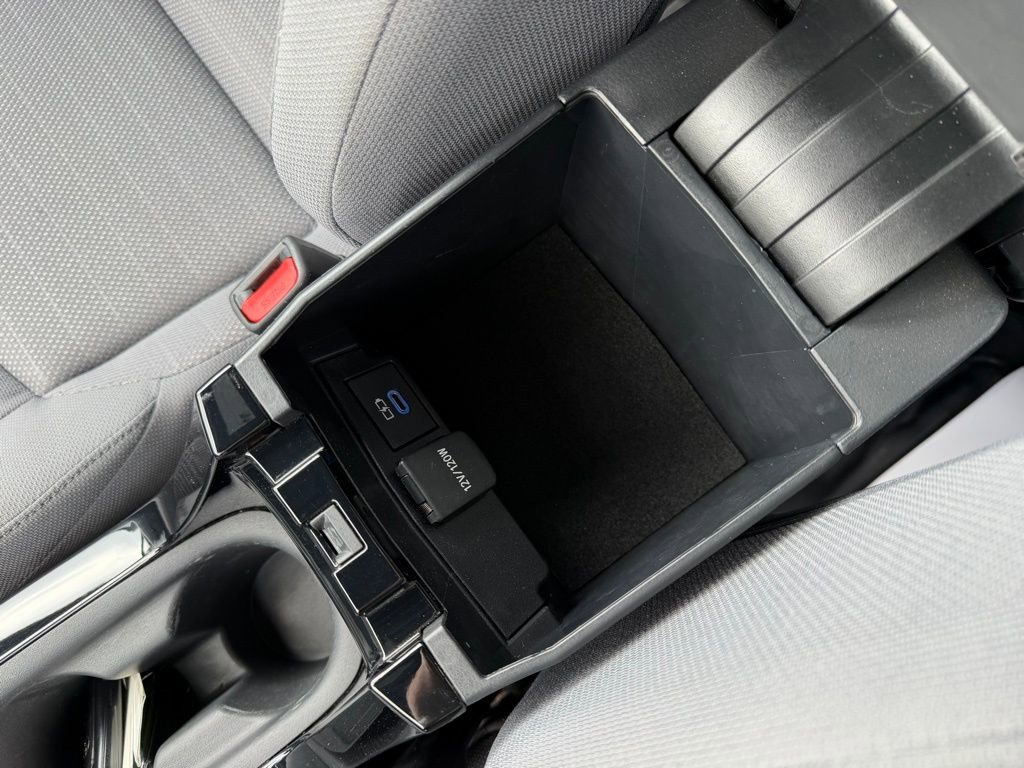 Certified 2022 Toyota Corolla SE w/ SE Premium Package image 24