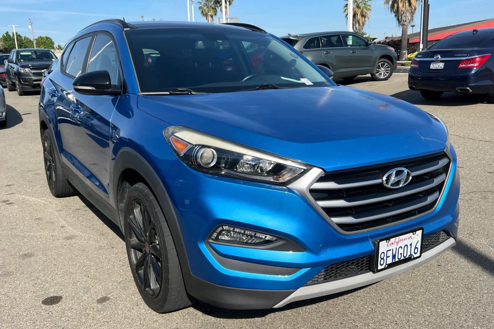 Used 2017 Hyundai Tucson Night FWD image 3