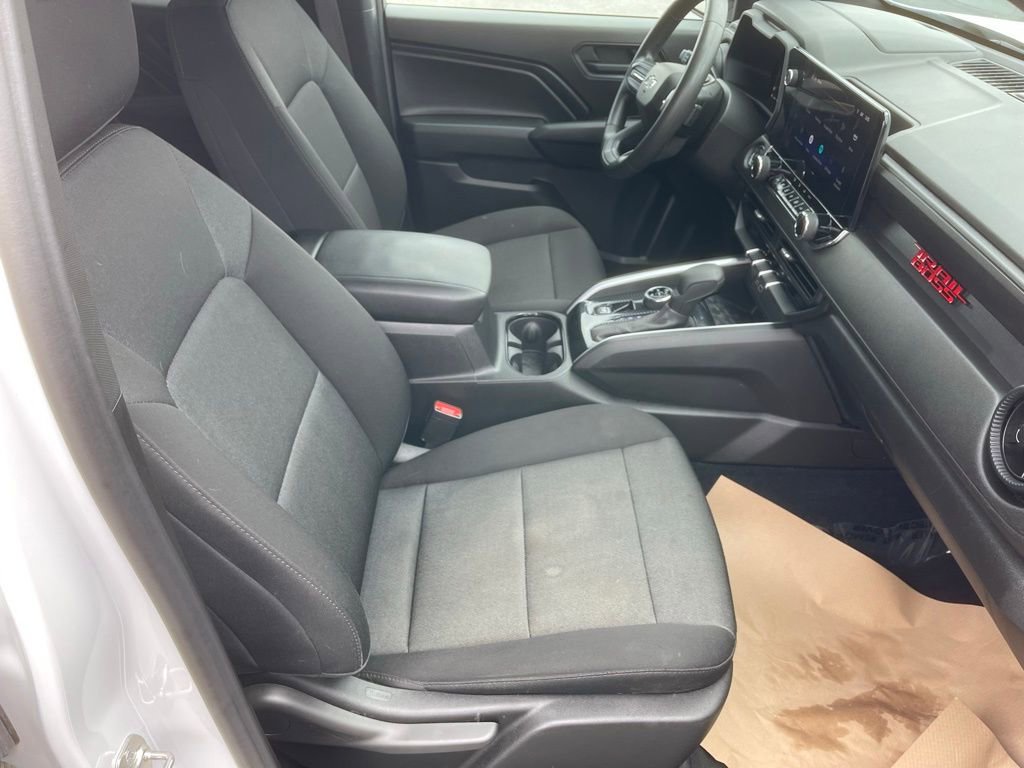 Used 2025 Chevrolet Colorado Trail Boss w/ Midnight Edition image 19