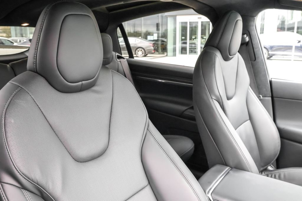Used 2023 Tesla Model X image 33