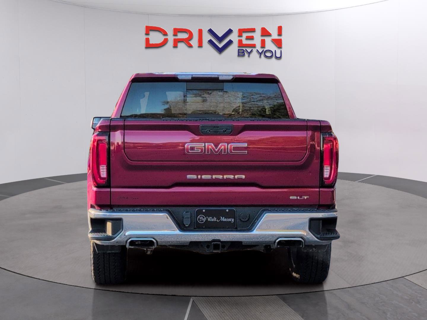 Used 2019 GMC Sierra 1500 SLT w/ SLT Premium Package image 4