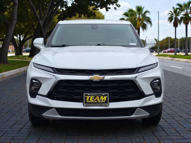 Used 2025 Chevrolet Blazer LT FWD image 3