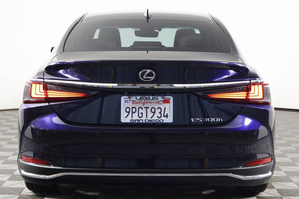 Certified 2025 Lexus ES 300h w/ Premium Package FWD image 5