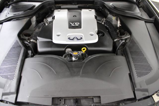 Used 2010 INFINITI M35 w/ Technology Pkg RWD image 19