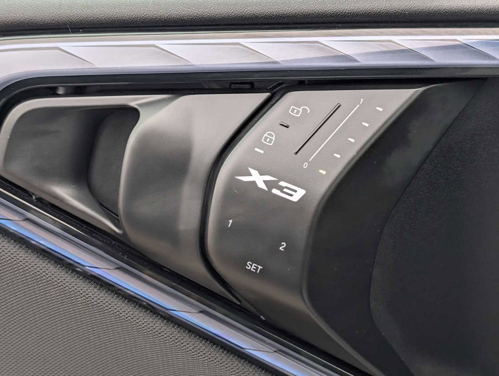 Used 2025 BMW X3 xDrive30i image 24